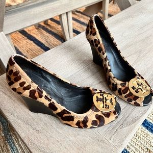 Tory Burch calf hair leopard wedge heels 8